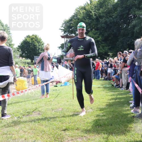 16.06.2024 - 26. Vierlanden-Triathlon Lena Gebhardt http://msf.ph/oto/6317902 16.06.2024 10:56:29 Schwimmen 250, 256, 274, 282, 314, 353, 250, 256, 274, 282, 314, 353 meine-sportfotos.de