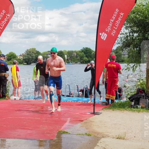 16.06.2024 - 7 Türme Triathlon KatJ http://msf.ph/oto/6317914 16.06.2024 11:54:42 Schwimmen 310, 311, 318, 321, 342, 364, 383, 388, 394, 420, 446, 461, 484, 490, 501, 524, 528, 533, 543, 547, 585, 607, 610 meine-sportfotos.de