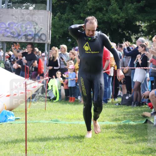 16.06.2024 - 26. Vierlanden-Triathlon Lena Gebhardt http://msf.ph/oto/6317916 16.06.2024 10:56:31 Schwimmen 250, 256, 274, 282, 353, 250, 256, 274, 282, 353 meine-sportfotos.de