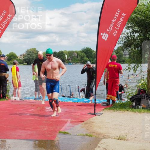 16.06.2024 - 7 Türme Triathlon KatJ http://msf.ph/oto/6317921 16.06.2024 11:54:42 Schwimmen 310, 311, 318, 321, 342, 364, 383, 388, 394, 420, 446, 461, 484, 490, 501, 524, 528, 533, 543, 547, 585, 607, 610 meine-sportfotos.de