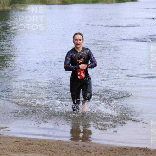 16.06.2024 - 26. Vierlanden-Triathlon Strokosch-Dieckow http://msf.ph/oto/6317922 16.06.2024 10:08:41 Schwimmen 183, 183 meine-sportfotos.de