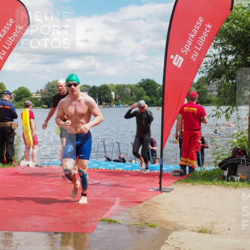 16.06.2024 - 7 Türme Triathlon KatJ http://msf.ph/oto/6317930 16.06.2024 11:54:42 Schwimmen 310, 311, 318, 321, 342, 364, 383, 388, 394, 420, 446, 461, 484, 490, 501, 524, 528, 533, 543, 547, 585, 607, 610 meine-sportfotos.de