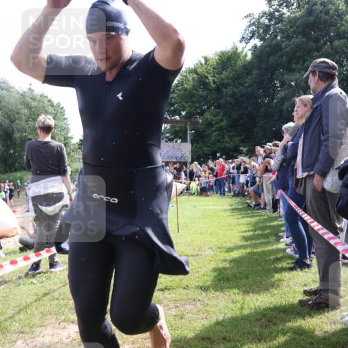 16.06.2024 - 26. Vierlanden-Triathlon Lena Gebhardt http://msf.ph/oto/6317949 16.06.2024 10:56:42 Schwimmen 231, 250, 296, 352, 353, 231, 250, 296, 352, 353 meine-sportfotos.de