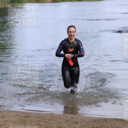 16.06.2024 - 26. Vierlanden-Triathlon Strokosch-Dieckow http://msf.ph/oto/6317951 16.06.2024 10:08:41 Schwimmen 183, 183 meine-sportfotos.de