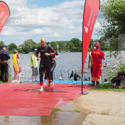 16.06.2024 - 7 Türme Triathlon KatJ http://msf.ph/oto/6317959 16.06.2024 11:54:46 Schwimmen 310, 311, 318, 321, 342, 364, 383, 388, 394, 412, 420, 446, 461, 477, 484, 490, 501, 524, 528, 533, 543, 547, 585, 610 meine-sportfotos.de