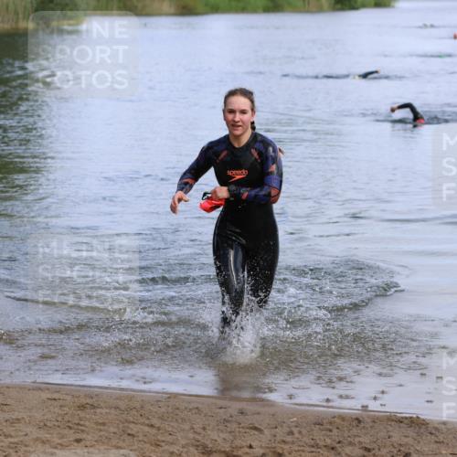 16.06.2024 - 26. Vierlanden-Triathlon Strokosch-Dieckow http://msf.ph/oto/6317979 16.06.2024 10:08:41 Schwimmen 183, 183 meine-sportfotos.de
