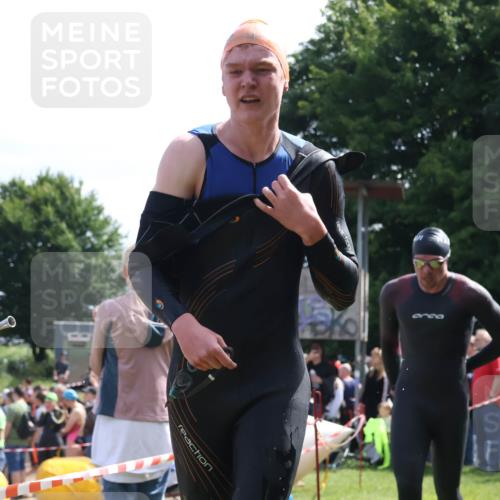 16.06.2024 - 26. Vierlanden-Triathlon Lena Gebhardt http://msf.ph/oto/6318003 16.06.2024 10:56:57 Schwimmen 231, 287, 289, 313, 324, 352, 231, 287, 289, 313, 324, 352 meine-sportfotos.de