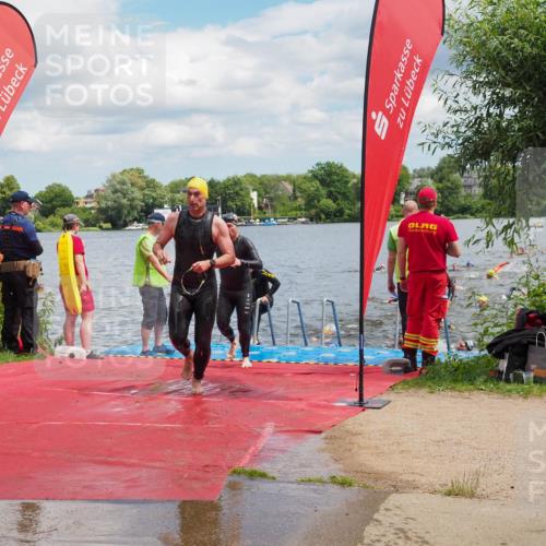 16.06.2024 - 7 Türme Triathlon KatJ http://msf.ph/oto/6318010 16.06.2024 11:54:51 Schwimmen 310, 311, 321, 323, 342, 364, 383, 386, 388, 394, 412, 420, 446, 461, 477, 479, 484, 490, 501, 524, 533, 543, 585, 610 meine-sportfotos.de