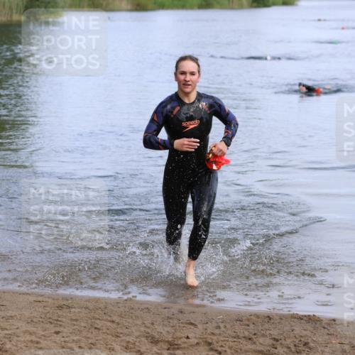 16.06.2024 - 26. Vierlanden-Triathlon Strokosch-Dieckow http://msf.ph/oto/6318016 16.06.2024 10:08:42 Schwimmen 183, 183 meine-sportfotos.de