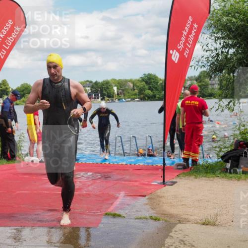 16.06.2024 - 7 Türme Triathlon KatJ http://msf.ph/oto/6318019 16.06.2024 11:54:52 Schwimmen 310, 311, 321, 323, 364, 383, 386, 388, 394, 412, 420, 446, 461, 477, 479, 484, 490, 501, 524, 533, 543, 585, 610 meine-sportfotos.de