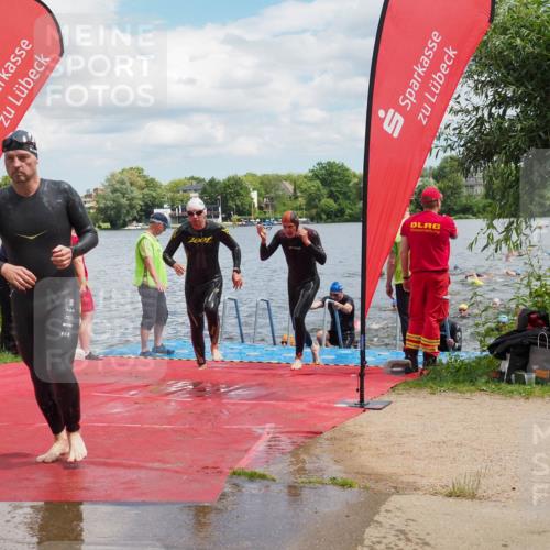 16.06.2024 - 7 Türme Triathlon KatJ http://msf.ph/oto/6318041 16.06.2024 11:54:53 Schwimmen 310, 311, 321, 323, 364, 383, 386, 388, 394, 412, 420, 446, 461, 477, 479, 484, 490, 501, 524, 533, 543, 564, 585, 610 meine-sportfotos.de