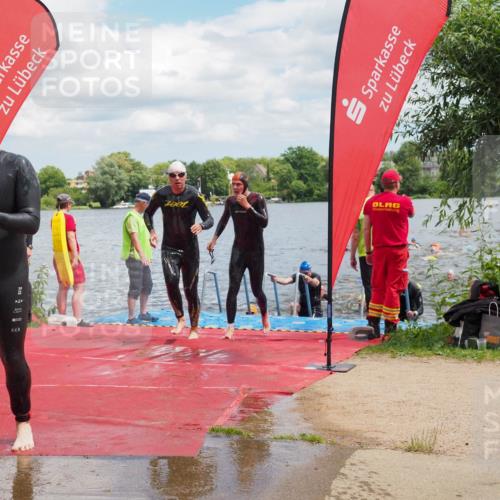16.06.2024 - 7 Türme Triathlon KatJ http://msf.ph/oto/6318054 16.06.2024 11:54:54 Schwimmen 310, 311, 321, 323, 364, 383, 386, 388, 394, 412, 420, 446, 477, 479, 484, 490, 493, 501, 524, 533, 543, 564, 585, 610 meine-sportfotos.de