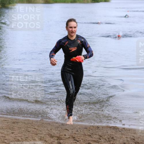 16.06.2024 - 26. Vierlanden-Triathlon Strokosch-Dieckow http://msf.ph/oto/6318064 16.06.2024 10:08:42 Schwimmen 183, 183 meine-sportfotos.de