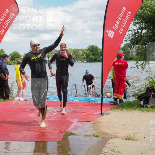 16.06.2024 - 7 Türme Triathlon KatJ http://msf.ph/oto/6318071 16.06.2024 11:54:55 Schwimmen 310, 311, 321, 323, 364, 383, 386, 388, 394, 412, 420, 446, 477, 479, 484, 490, 493, 501, 532, 533, 543, 564, 585, 610 meine-sportfotos.de