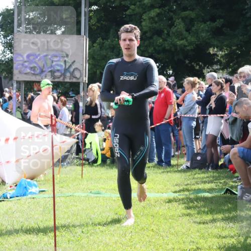 16.06.2024 - 26. Vierlanden-Triathlon Lena Gebhardt http://msf.ph/oto/6318086 16.06.2024 10:57:17 Schwimmen 228, 260, 295, 329, 348, 228, 260, 295, 329, 348 meine-sportfotos.de