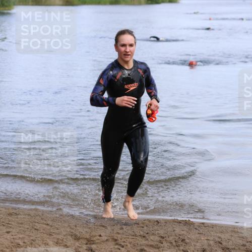 16.06.2024 - 26. Vierlanden-Triathlon Strokosch-Dieckow http://msf.ph/oto/6318090 16.06.2024 10:08:42 Schwimmen 183, 183 meine-sportfotos.de