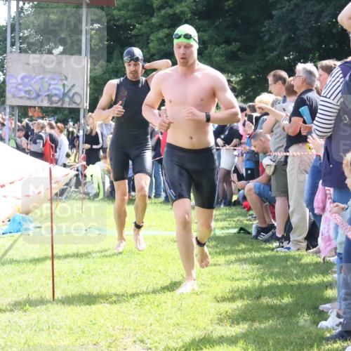 16.06.2024 - 26. Vierlanden-Triathlon Lena Gebhardt http://msf.ph/oto/6318122 16.06.2024 10:57:22 Schwimmen 228, 239, 260, 290, 295, 329, 348, 228, 239, 260, 290, 295, 329, 348 meine-sportfotos.de
