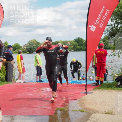 16.06.2024 - 7 Türme Triathlon KatJ http://msf.ph/oto/6318128 16.06.2024 11:55:04 Schwimmen 311, 321, 323, 341, 364, 373, 383, 386, 388, 394, 412, 420, 446, 477, 479, 484, 490, 493, 497, 532, 543, 553, 563, 564, 585, 610 meine-sportfotos.de