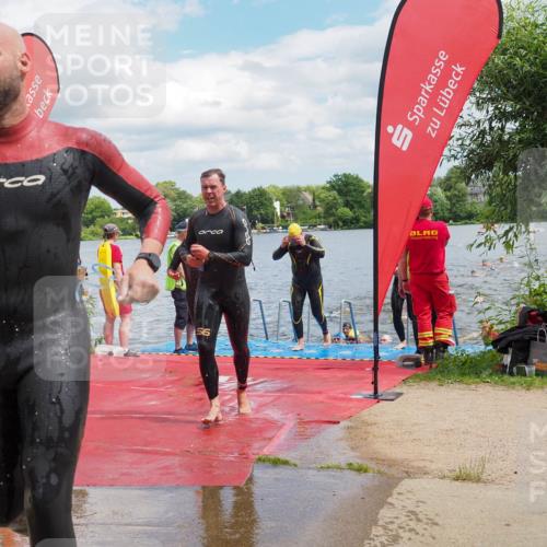 16.06.2024 - 7 Türme Triathlon KatJ http://msf.ph/oto/6318135 16.06.2024 11:55:06 Schwimmen 311, 321, 323, 341, 364, 373, 383, 386, 388, 394, 412, 420, 446, 477, 479, 484, 490, 493, 497, 527, 532, 553, 563, 564, 585, 610 meine-sportfotos.de