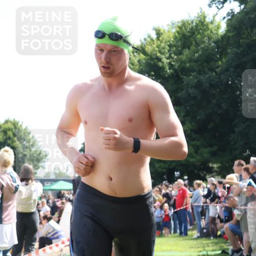 16.06.2024 - 26. Vierlanden-Triathlon Lena Gebhardt http://msf.ph/oto/6318144 16.06.2024 10:57:24 Schwimmen 228, 239, 260, 290, 295, 348, 228, 239, 260, 290, 295, 348 meine-sportfotos.de