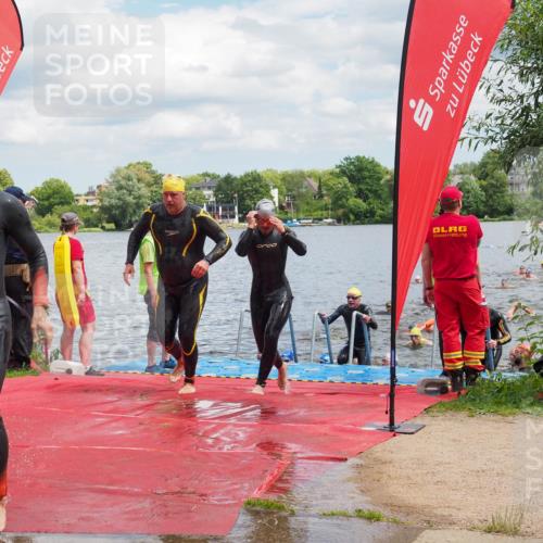 16.06.2024 - 7 Türme Triathlon KatJ http://msf.ph/oto/6318152 16.06.2024 11:55:07 Schwimmen 311, 321, 323, 341, 353, 364, 373, 383, 386, 388, 394, 412, 420, 446, 477, 479, 484, 490, 493, 497, 527, 532, 553, 563, 564, 585, 610 meine-sportfotos.de