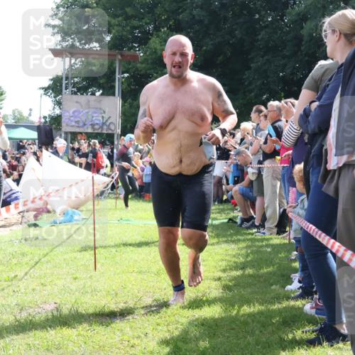 16.06.2024 - 26. Vierlanden-Triathlon Lena Gebhardt http://msf.ph/oto/6318164 16.06.2024 10:57:31 Schwimmen 239, 260, 290, 295, 239, 260, 290, 295 meine-sportfotos.de