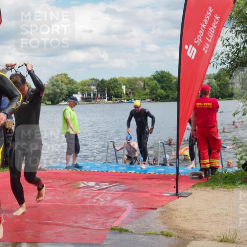 16.06.2024 - 7 Türme Triathlon KatJ http://msf.ph/oto/6318184 16.06.2024 11:55:09 Schwimmen 311, 321, 323, 341, 353, 364, 373, 383, 386, 388, 394, 412, 420, 446, 477, 479, 484, 490, 493, 497, 514, 527, 532, 553, 563, 564, 585 meine-sportfotos.de