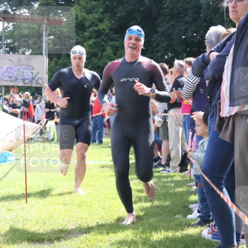 16.06.2024 - 26. Vierlanden-Triathlon Lena Gebhardt http://msf.ph/oto/6318188 16.06.2024 10:57:35 Schwimmen 239, 260, 290, 306, 239, 260, 290, 306 meine-sportfotos.de