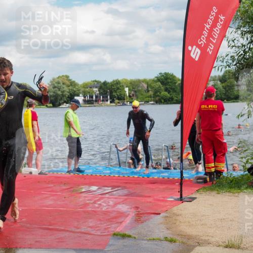16.06.2024 - 7 Türme Triathlon KatJ http://msf.ph/oto/6318189 16.06.2024 11:55:10 Schwimmen 311, 321, 323, 341, 353, 364, 373, 383, 386, 388, 394, 412, 420, 446, 477, 479, 484, 490, 493, 497, 514, 527, 532, 553, 563, 564, 585 meine-sportfotos.de