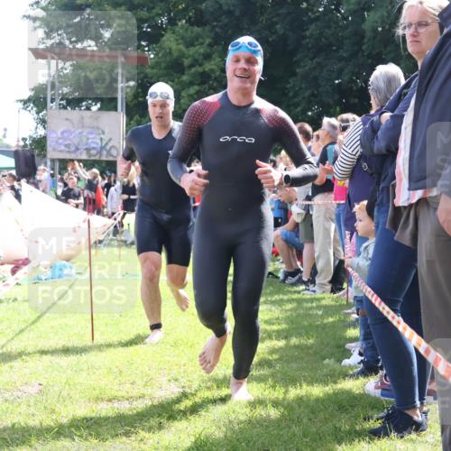 16.06.2024 - 26. Vierlanden-Triathlon Lena Gebhardt http://msf.ph/oto/6318192 16.06.2024 10:57:36 Schwimmen 239, 260, 290, 306, 239, 260, 290, 306 meine-sportfotos.de