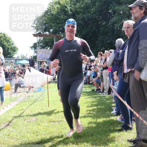 16.06.2024 - 26. Vierlanden-Triathlon Lena Gebhardt http://msf.ph/oto/6318195 16.06.2024 10:57:36 Schwimmen 239, 260, 290, 306, 239, 260, 290, 306 meine-sportfotos.de