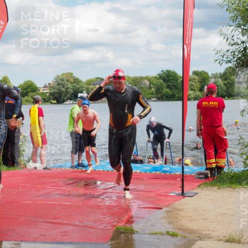 16.06.2024 - 7 Türme Triathlon KatJ http://msf.ph/oto/6318208 16.06.2024 11:55:12 Schwimmen 311, 321, 323, 341, 353, 364, 373, 383, 386, 394, 412, 420, 446, 477, 479, 484, 490, 493, 497, 514, 527, 532, 553, 563, 564, 585 meine-sportfotos.de