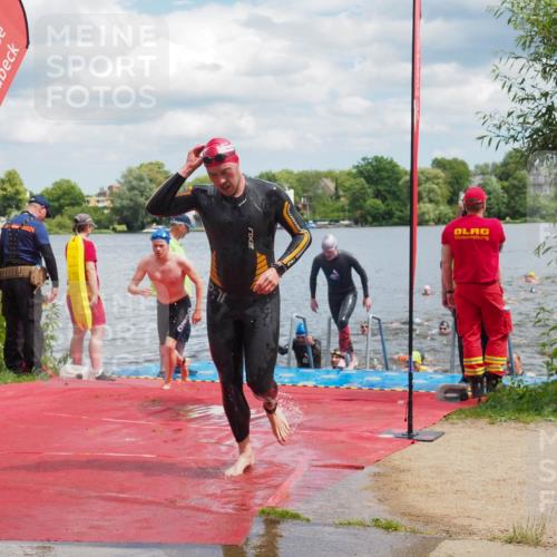 16.06.2024 - 7 Türme Triathlon KatJ http://msf.ph/oto/6318217 16.06.2024 11:55:13 Schwimmen 311, 321, 323, 341, 353, 364, 373, 383, 386, 394, 412, 420, 446, 477, 479, 484, 490, 493, 497, 514, 527, 532, 553, 563, 564, 585 meine-sportfotos.de