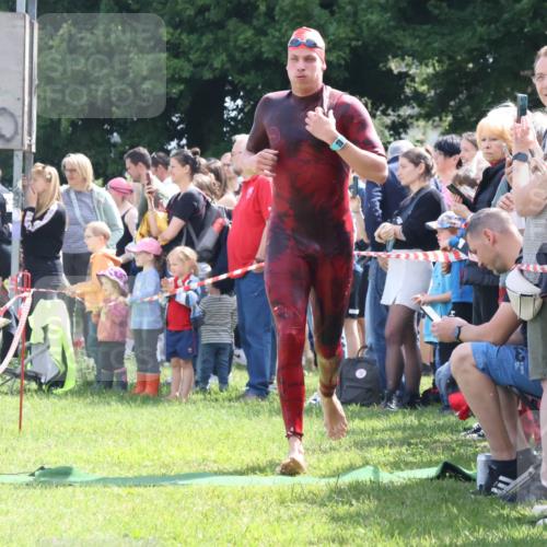 16.06.2024 - 26. Vierlanden-Triathlon Lena Gebhardt http://msf.ph/oto/6318218 16.06.2024 10:57:48 Schwimmen 244, 269, 275, 306, 244, 269, 275, 306 meine-sportfotos.de