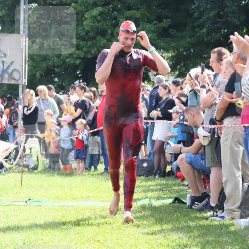 16.06.2024 - 26. Vierlanden-Triathlon Lena Gebhardt http://msf.ph/oto/6318225 16.06.2024 10:57:49 Schwimmen 244, 269, 275, 306, 244, 269, 275, 306 meine-sportfotos.de