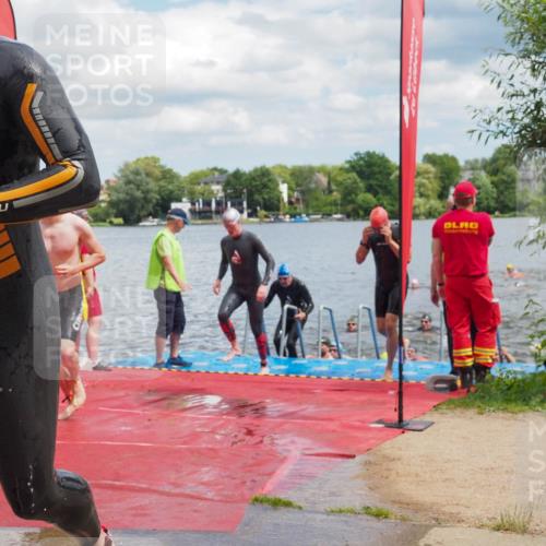 16.06.2024 - 7 Türme Triathlon KatJ http://msf.ph/oto/6318233 16.06.2024 11:55:14 Schwimmen 311, 321, 323, 341, 353, 364, 373, 383, 386, 394, 412, 420, 446, 477, 479, 490, 493, 497, 506, 514, 527, 532, 553, 563, 564 meine-sportfotos.de