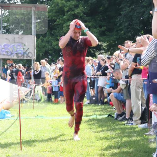 16.06.2024 - 26. Vierlanden-Triathlon Lena Gebhardt http://msf.ph/oto/6318234 16.06.2024 10:57:49 Schwimmen 244, 269, 275, 306, 244, 269, 275, 306 meine-sportfotos.de