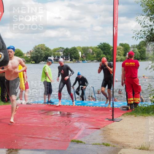 16.06.2024 - 7 Türme Triathlon KatJ http://msf.ph/oto/6318236 16.06.2024 11:55:14 Schwimmen 311, 321, 323, 341, 353, 364, 373, 383, 386, 394, 412, 420, 446, 477, 479, 490, 493, 497, 506, 514, 527, 532, 553, 563, 564 meine-sportfotos.de