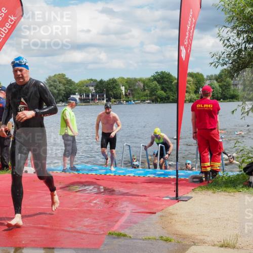16.06.2024 - 7 Türme Triathlon KatJ http://msf.ph/oto/6318272 16.06.2024 11:55:18 Schwimmen 311, 323, 341, 353, 364, 373, 386, 394, 412, 420, 446, 447, 477, 479, 490, 493, 497, 506, 514, 527, 532, 553, 563, 564 meine-sportfotos.de
