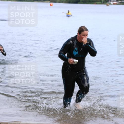 16.06.2024 - 26. Vierlanden-Triathlon Strokosch-Dieckow http://msf.ph/oto/6318283 16.06.2024 10:09:33 Schwimmen 217, 223, 217, 223 meine-sportfotos.de