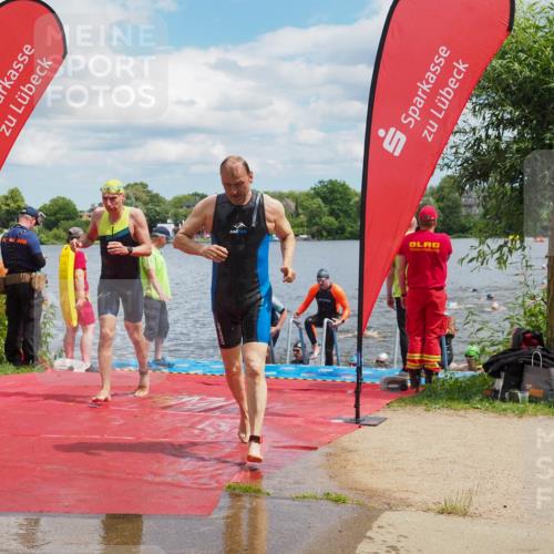 16.06.2024 - 7 Türme Triathlon KatJ http://msf.ph/oto/6318305 16.06.2024 11:55:23 Schwimmen 320, 323, 341, 353, 364, 372, 373, 384, 386, 412, 420, 443, 446, 447, 463, 477, 479, 493, 497, 506, 514, 527, 532, 551, 553, 563, 564 meine-sportfotos.de