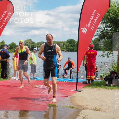 16.06.2024 - 7 Türme Triathlon KatJ http://msf.ph/oto/6318307 16.06.2024 11:55:23 Schwimmen 320, 323, 341, 353, 364, 372, 373, 384, 386, 412, 420, 443, 446, 447, 463, 477, 479, 493, 497, 506, 514, 527, 532, 551, 553, 563, 564 meine-sportfotos.de