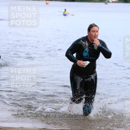 16.06.2024 - 26. Vierlanden-Triathlon Strokosch-Dieckow http://msf.ph/oto/6318312 16.06.2024 10:09:33 Schwimmen 217, 223, 217, 223 meine-sportfotos.de