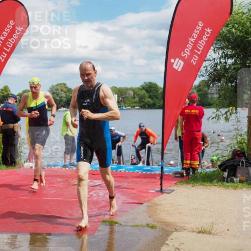 16.06.2024 - 7 Türme Triathlon KatJ http://msf.ph/oto/6318313 16.06.2024 11:55:23 Schwimmen 320, 323, 341, 353, 364, 372, 373, 384, 386, 412, 420, 443, 446, 447, 463, 477, 479, 493, 497, 506, 514, 527, 532, 551, 553, 563, 564 meine-sportfotos.de