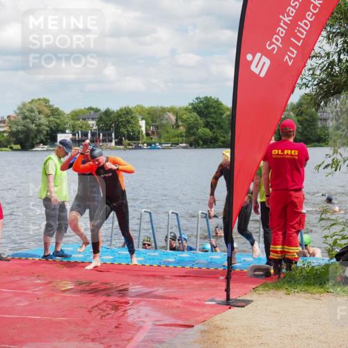 16.06.2024 - 7 Türme Triathlon KatJ http://msf.ph/oto/6318321 16.06.2024 11:55:25 Schwimmen 320, 323, 329, 341, 353, 372, 373, 384, 386, 412, 420, 430, 443, 446, 447, 463, 477, 479, 493, 497, 506, 514, 527, 532, 551, 553, 563, 564 meine-sportfotos.de