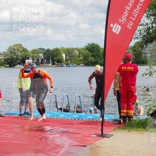 16.06.2024 - 7 Türme Triathlon KatJ http://msf.ph/oto/6318326 16.06.2024 11:55:25 Schwimmen 320, 323, 329, 341, 353, 372, 373, 384, 386, 412, 420, 430, 443, 446, 447, 463, 477, 479, 493, 497, 506, 514, 527, 532, 551, 553, 563, 564 meine-sportfotos.de