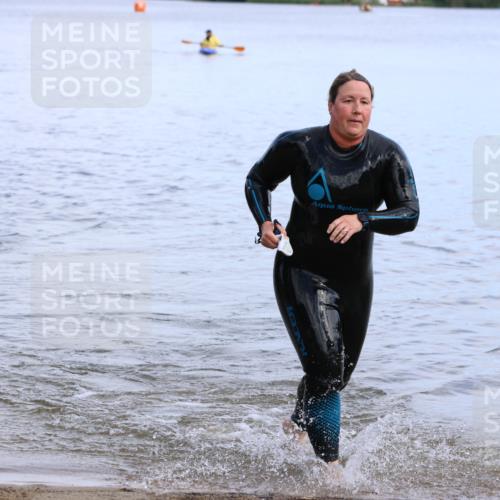 16.06.2024 - 26. Vierlanden-Triathlon Strokosch-Dieckow http://msf.ph/oto/6318334 16.06.2024 10:09:33 Schwimmen 217, 223, 217, 223 meine-sportfotos.de