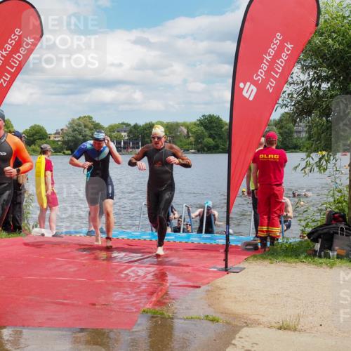 16.06.2024 - 7 Türme Triathlon KatJ http://msf.ph/oto/6318336 16.06.2024 11:55:27 Schwimmen 320, 323, 329, 341, 353, 371, 372, 373, 384, 386, 412, 420, 430, 443, 447, 463, 477, 479, 493, 497, 506, 514, 527, 532, 551, 553, 563, 564 meine-sportfotos.de