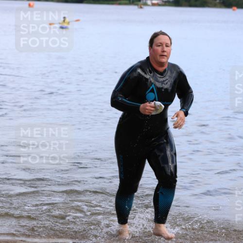 16.06.2024 - 26. Vierlanden-Triathlon Strokosch-Dieckow http://msf.ph/oto/6318355 16.06.2024 10:09:34 Schwimmen 217, 223, 217, 223 meine-sportfotos.de