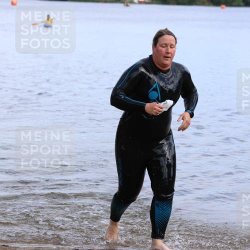16.06.2024 - 26. Vierlanden-Triathlon Strokosch-Dieckow http://msf.ph/oto/6318364 16.06.2024 10:09:34 Schwimmen 217, 223, 217, 223 meine-sportfotos.de
